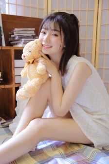 校园女生模拟器